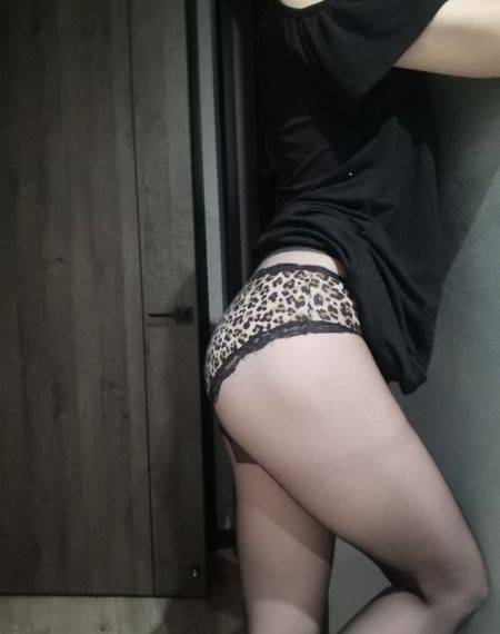 女邻居丰满奶水hd_HD高清完整电影