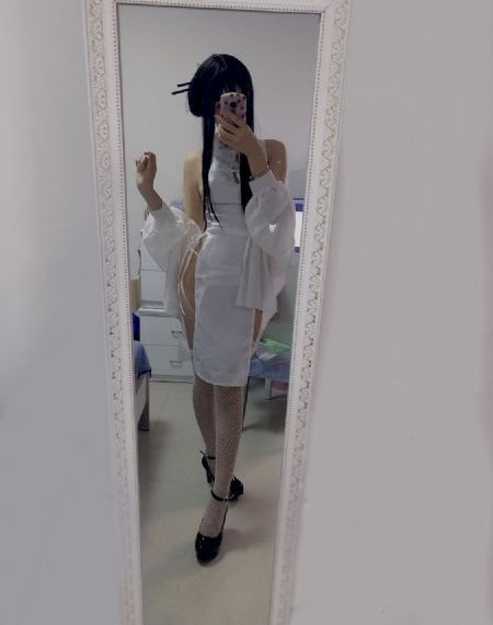 漂亮的秘书在线_720免费电视剧