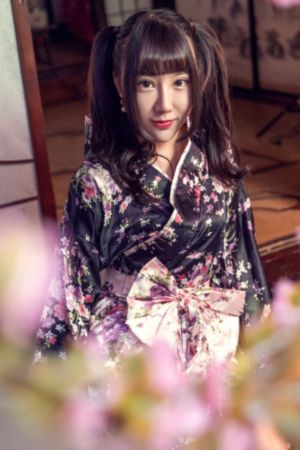 近距离偷拍多位美女嘘嘘_电影网在线观看