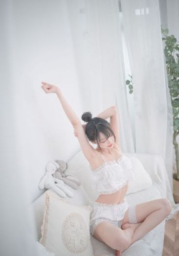 蜜桃在线免费_BD韩语免费观看超清