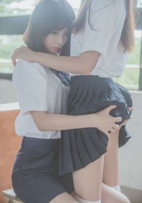 300勇士:帝国崛起_十万网红美女美酱